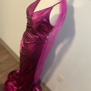 Unaltered, original. Never worn.